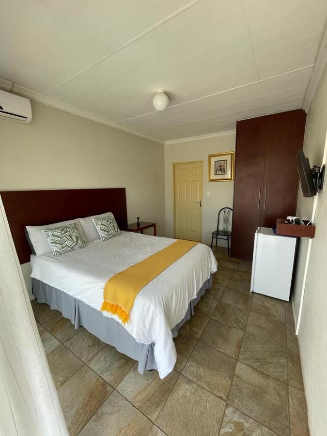 Khutsong Guests House Otel Burgersfort Dış mekan fotoğraf